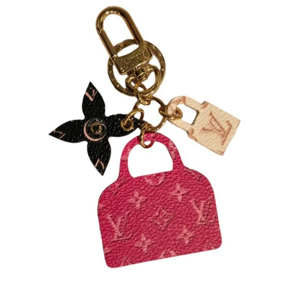 Louis Vuitton Accessories - LOUIS VUITTON Louis Vuitton Illustre Back to School Alma Monogram Keychain
